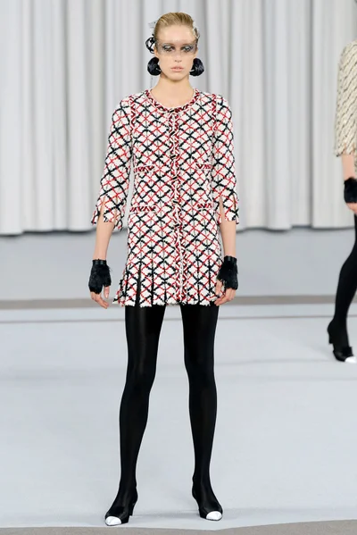 Look 1